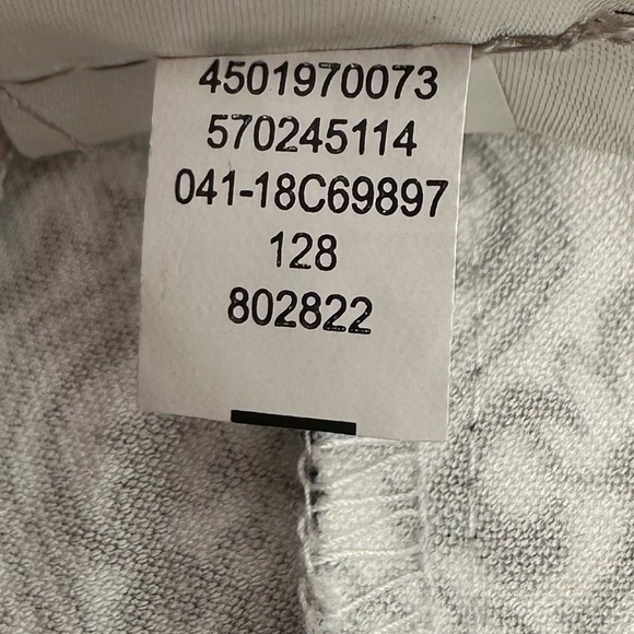 Chico's Black and White Geometric Bermuda Shorts NWT Pockets Women’s Size 0/US 4 - Picture 11 of 16